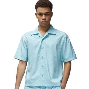 New Men's Nike Air Jordan Essentials Short Sleeve Shirt Size M Bleached Aqua